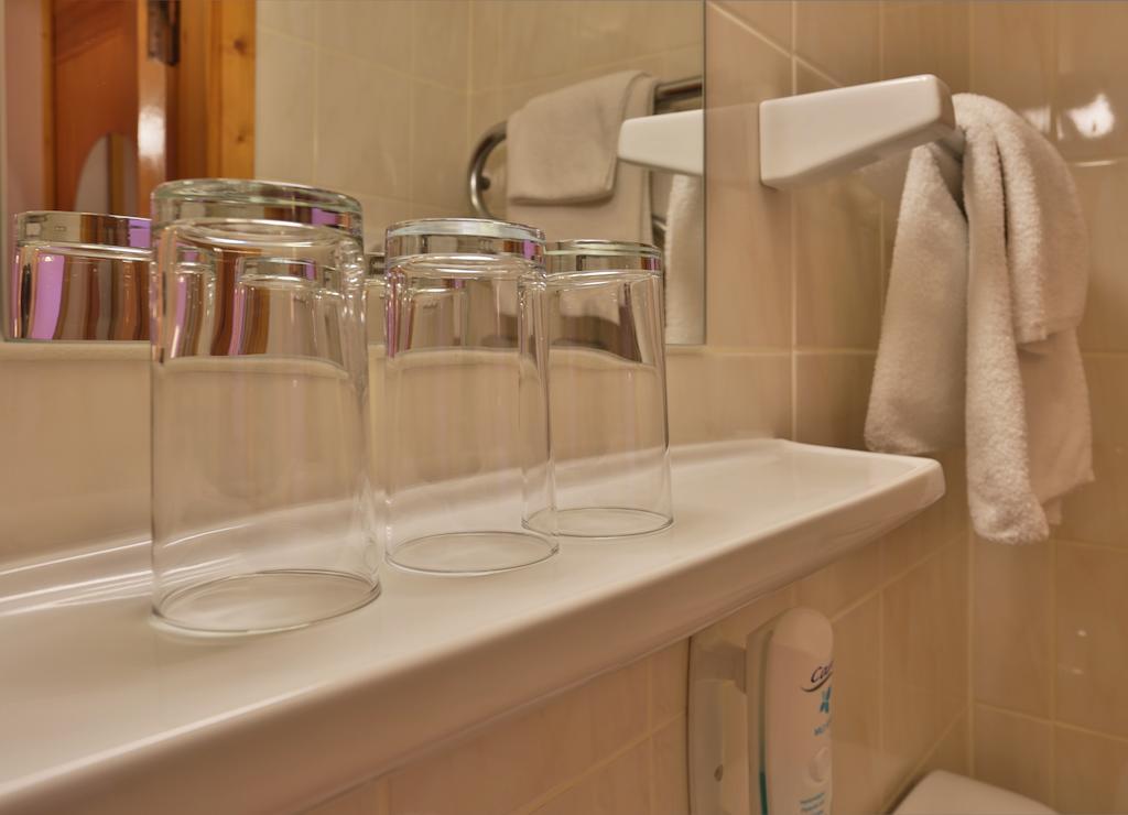 Pesa Hotel Põlva Oda fotoğraf